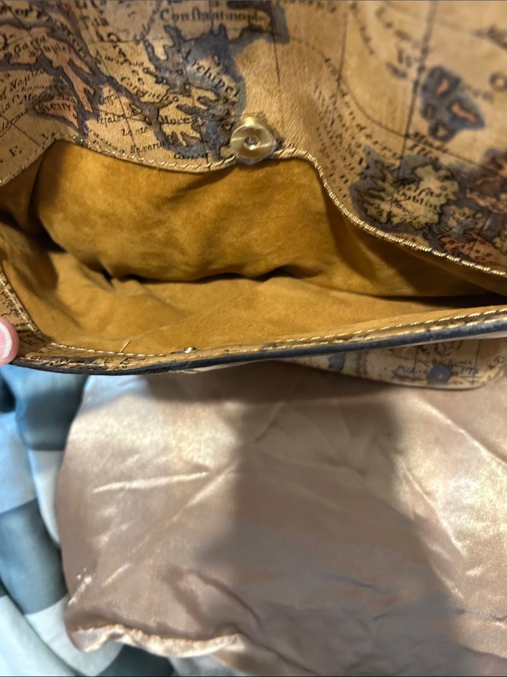 Patricia Nash Map-Print Shoulder Bag in Tan and Brown - Picture 3 of 4